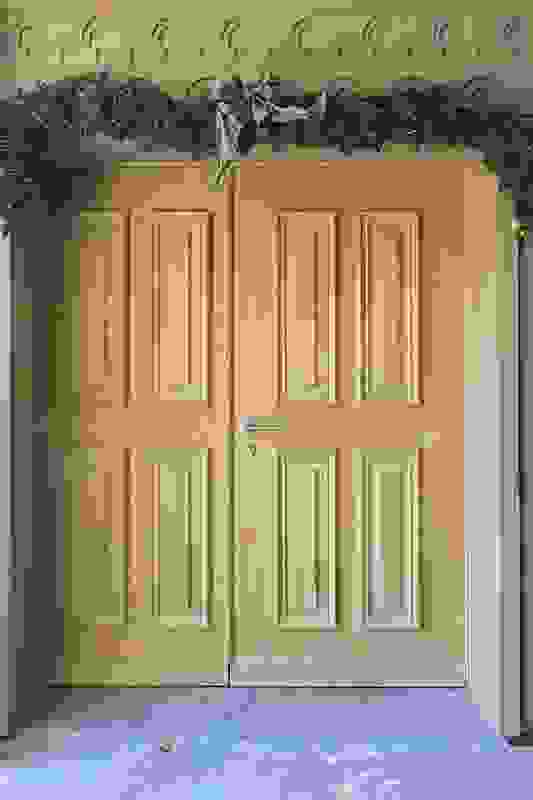 Frutiger Türen
