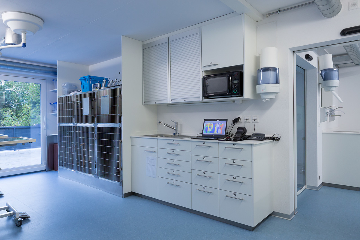 Frutiger Schränke und Möbel