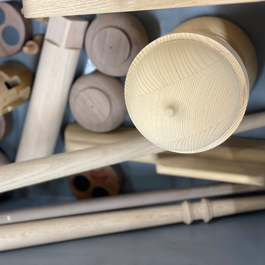 Aebi Drechslerei  – Frutiger Schreinerei Aebi Drechslerei  – Frutiger Schreinerei