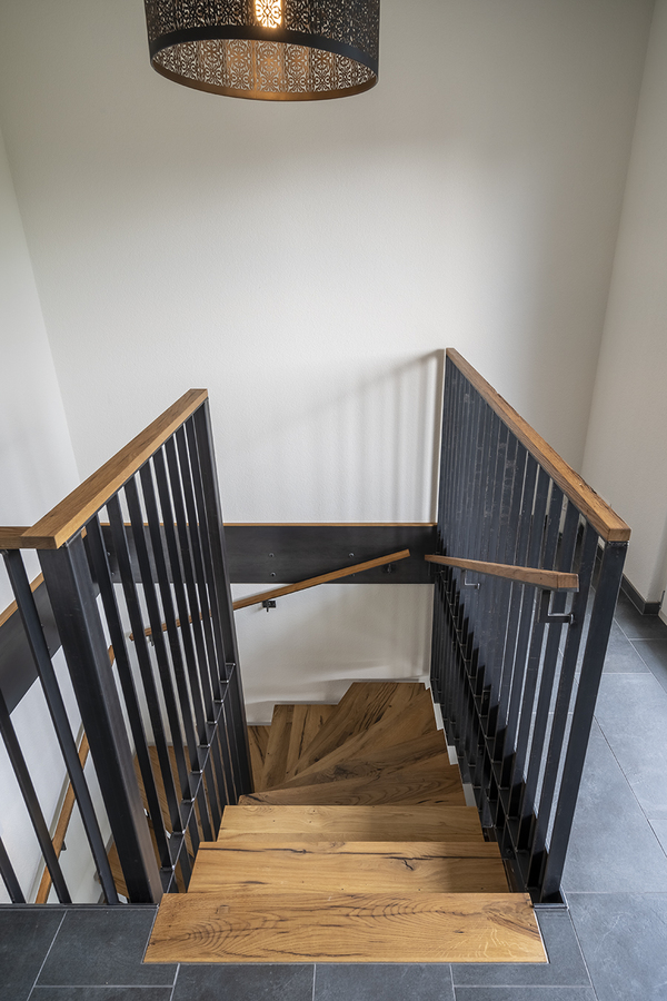 Frutiger Innenausbau und Renovationen