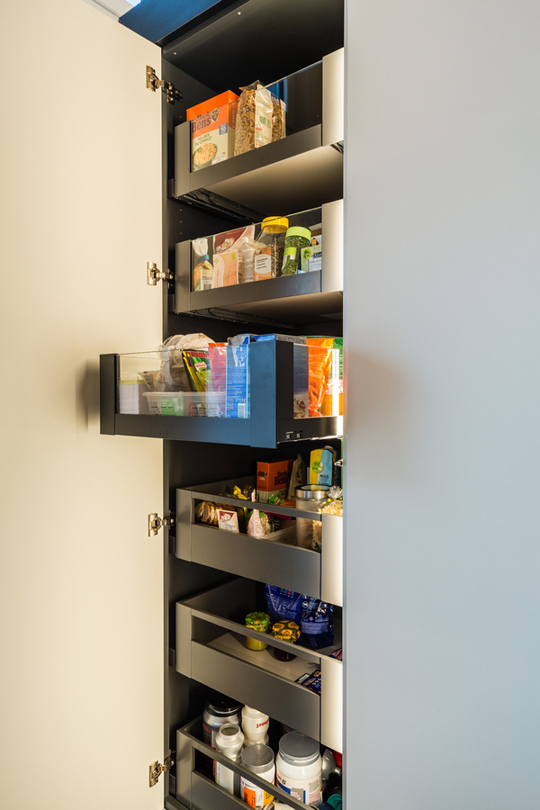 Frutiger Schränke und Möbel